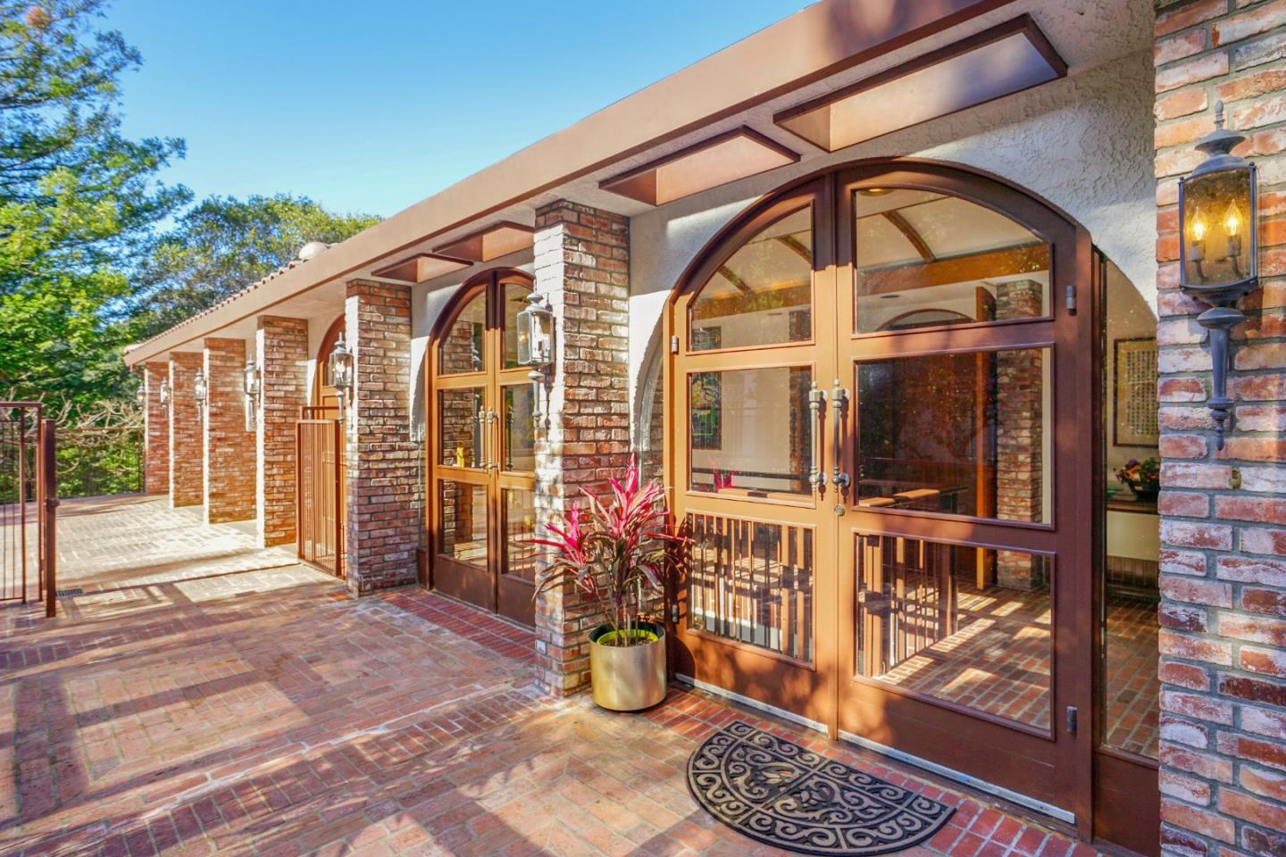 60 Lookout Road Hillsborough, CA 94010 - Photo 3 of 80