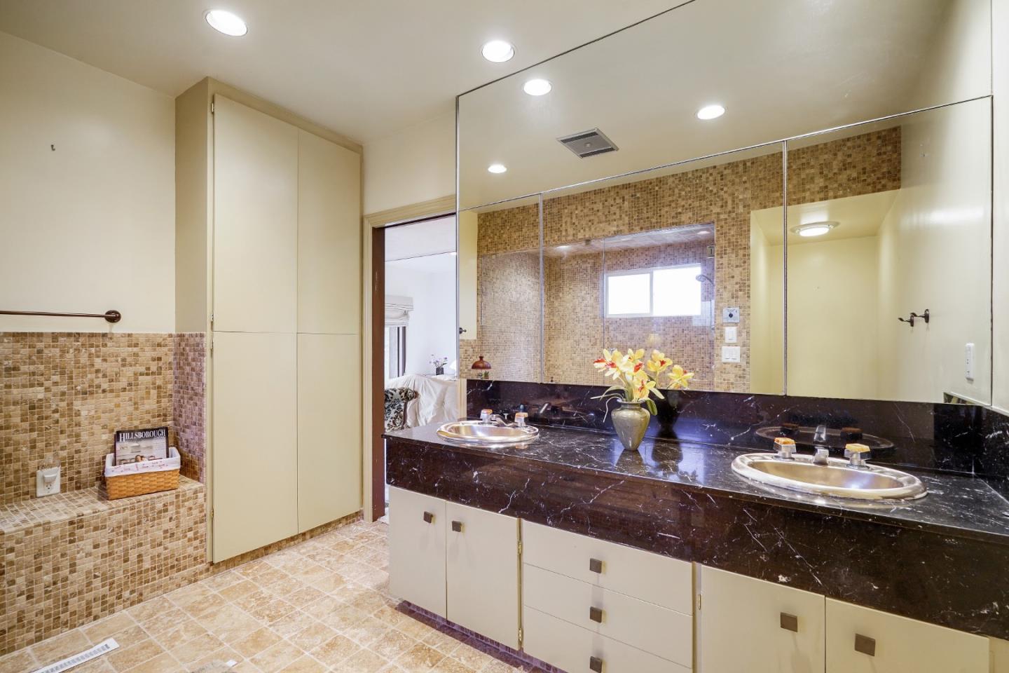 60 Lookout Road Hillsborough, CA 94010 - Photo 36 of 80