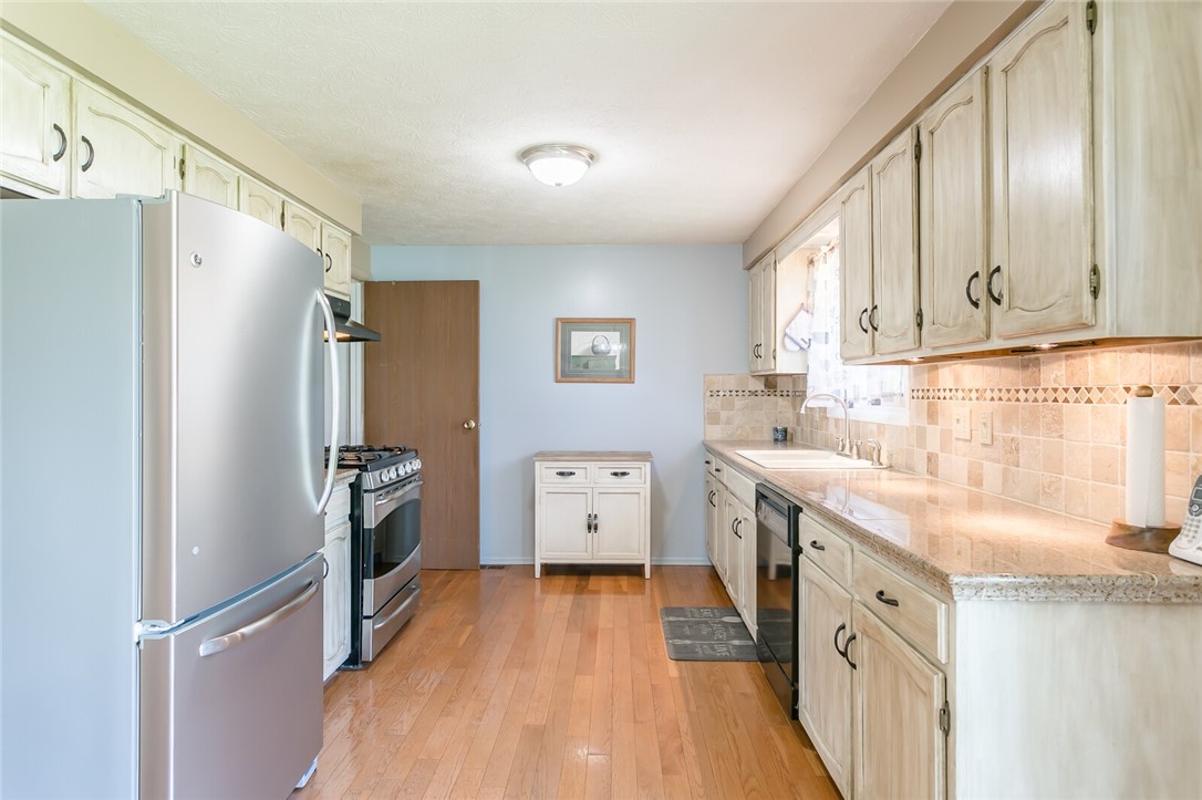 26 Cold Spring Circle Gates, NY 14624 - Photo 11 of 31