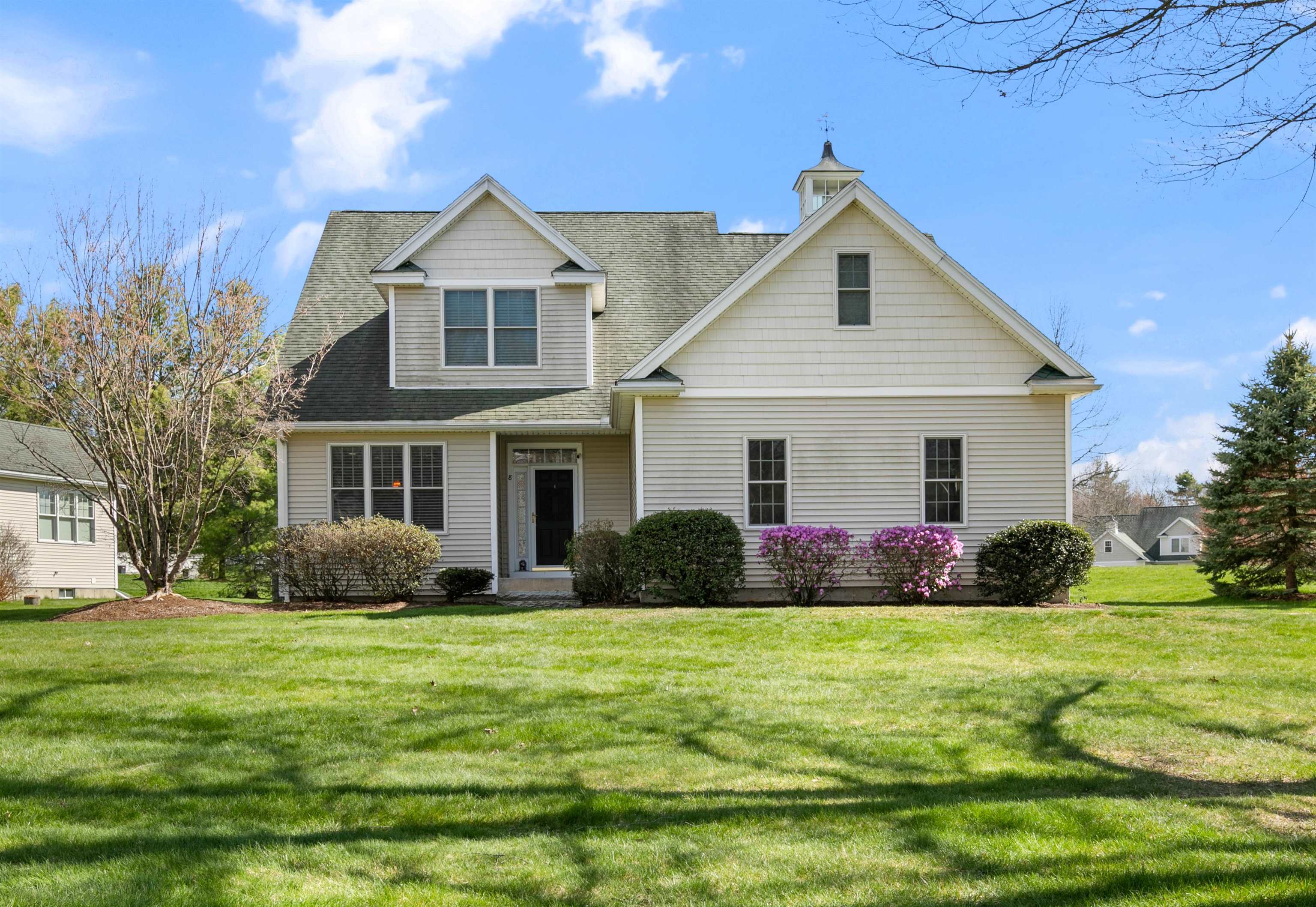 8 Crockett's Way Stratham, NH 03885 - Photo 1 of 34