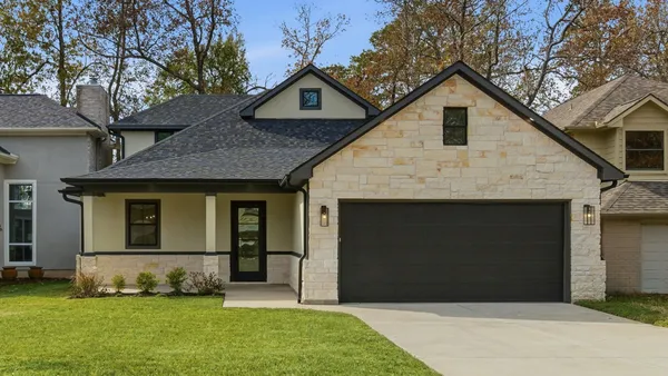 $3,000 | 3515 Country Club Boulevard, Montgomery, TX 77356