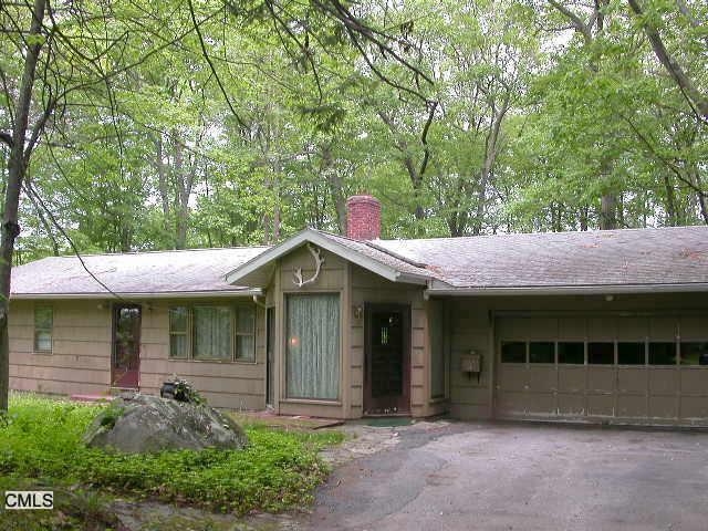 5 Woodcreek Road Brookfield, CT 06804 - Photo 1 of 1 Gallery Image 1