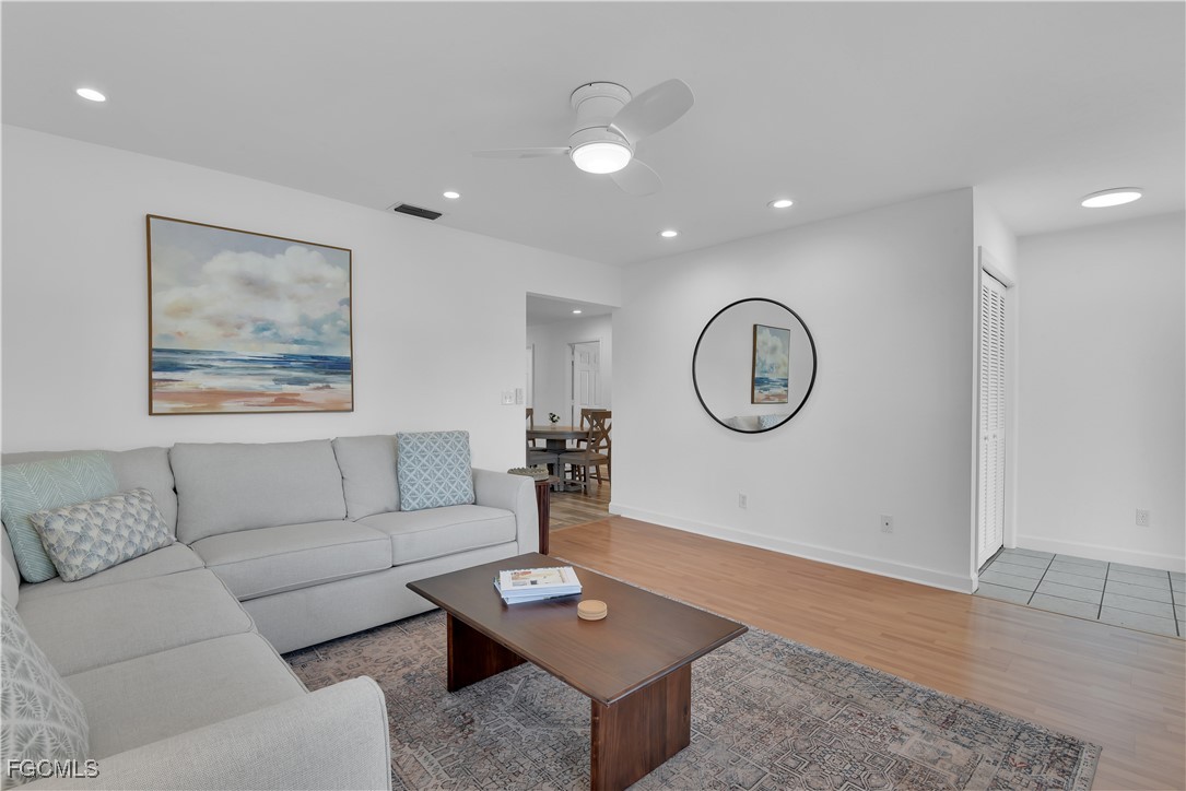 851 98th Avenue North Naples, FL 34108 - Photo 14 of 32