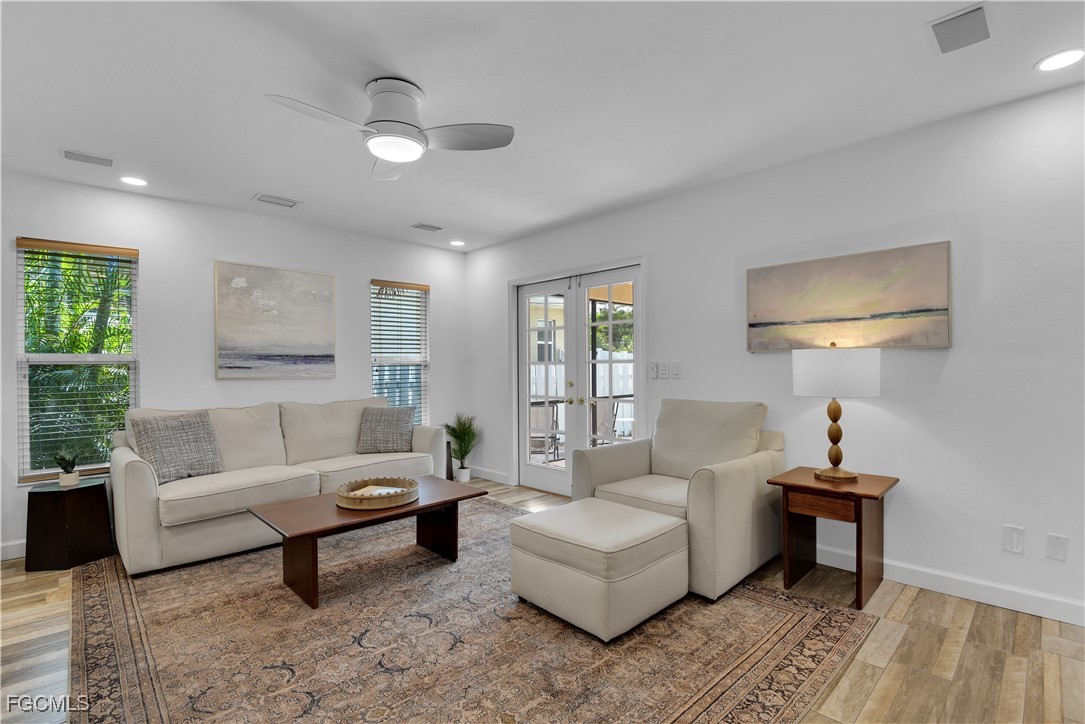 851 98th Avenue North Naples, FL 34108 - Photo 17 of 32