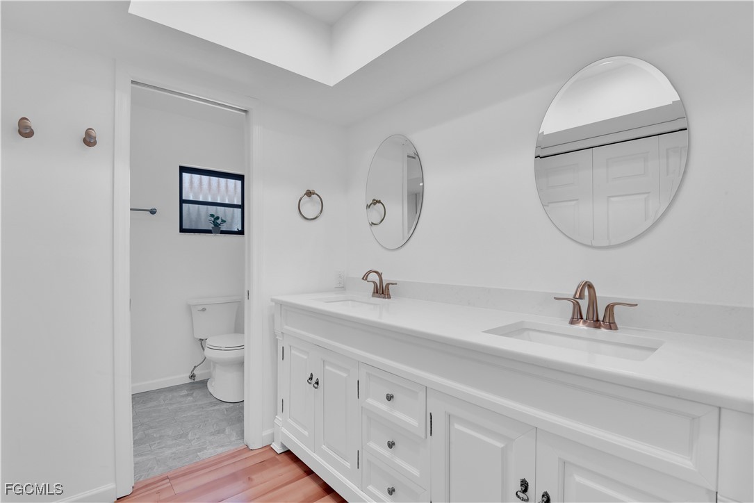 851 98th Avenue North Naples, FL 34108 - Photo 20 of 32