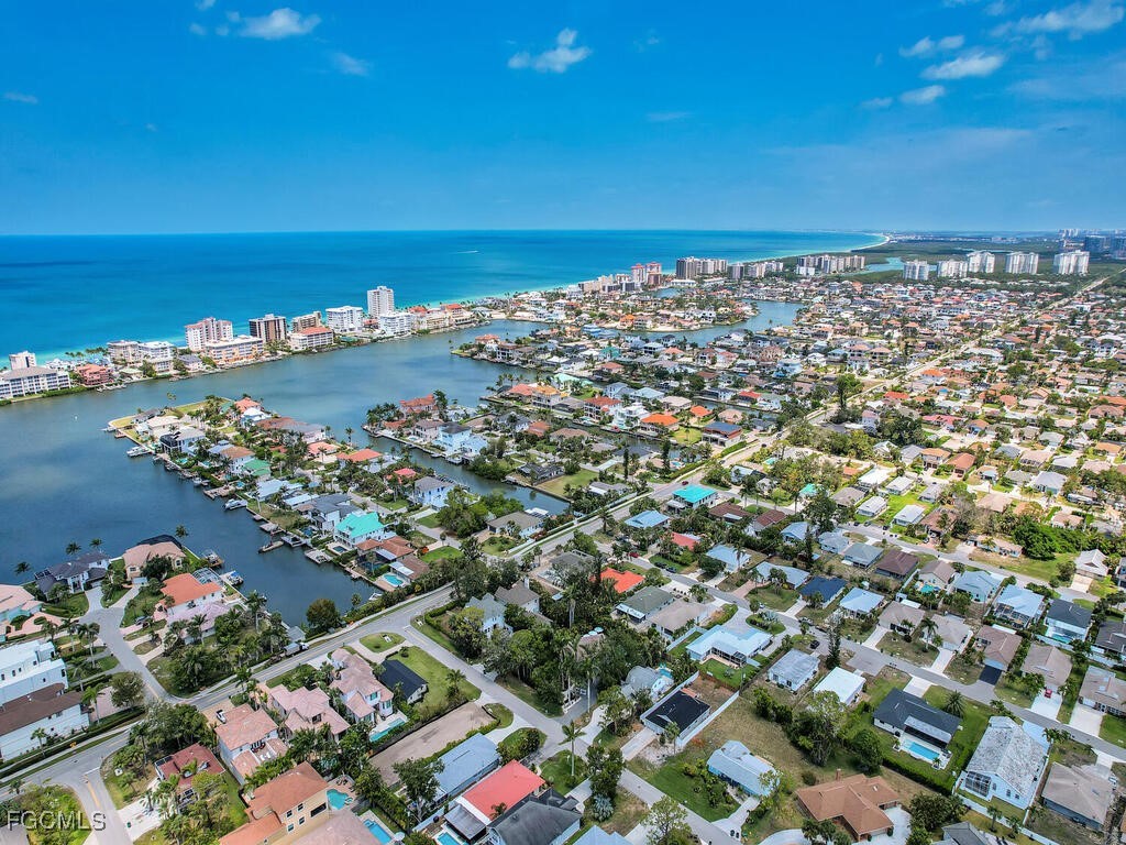 851 98th Avenue North Naples, FL 34108 - Photo 2 of 32