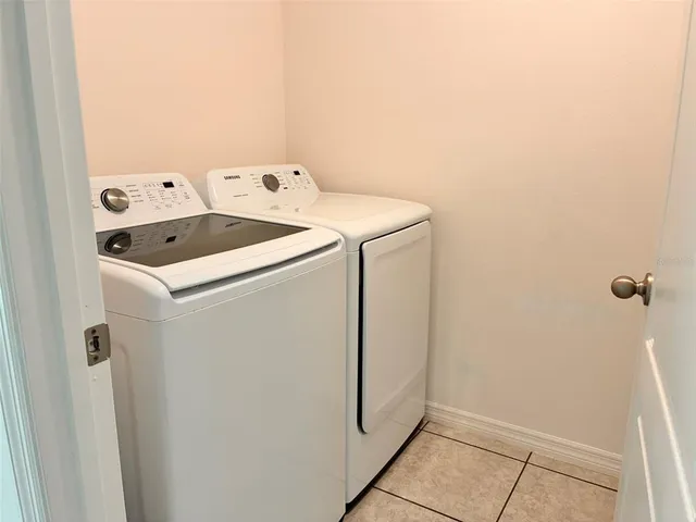 $2,000 | 170 East Fiesta Key Loop, Deland, FL 32720