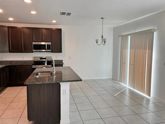 $2,000 | 170 East Fiesta Key Loop, Deland, FL 32720