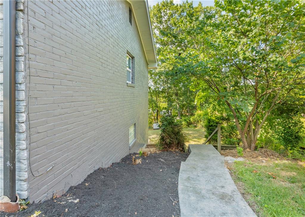 1169 Harvard Road Monroeville, PA 15146 - Photo 16 of 42