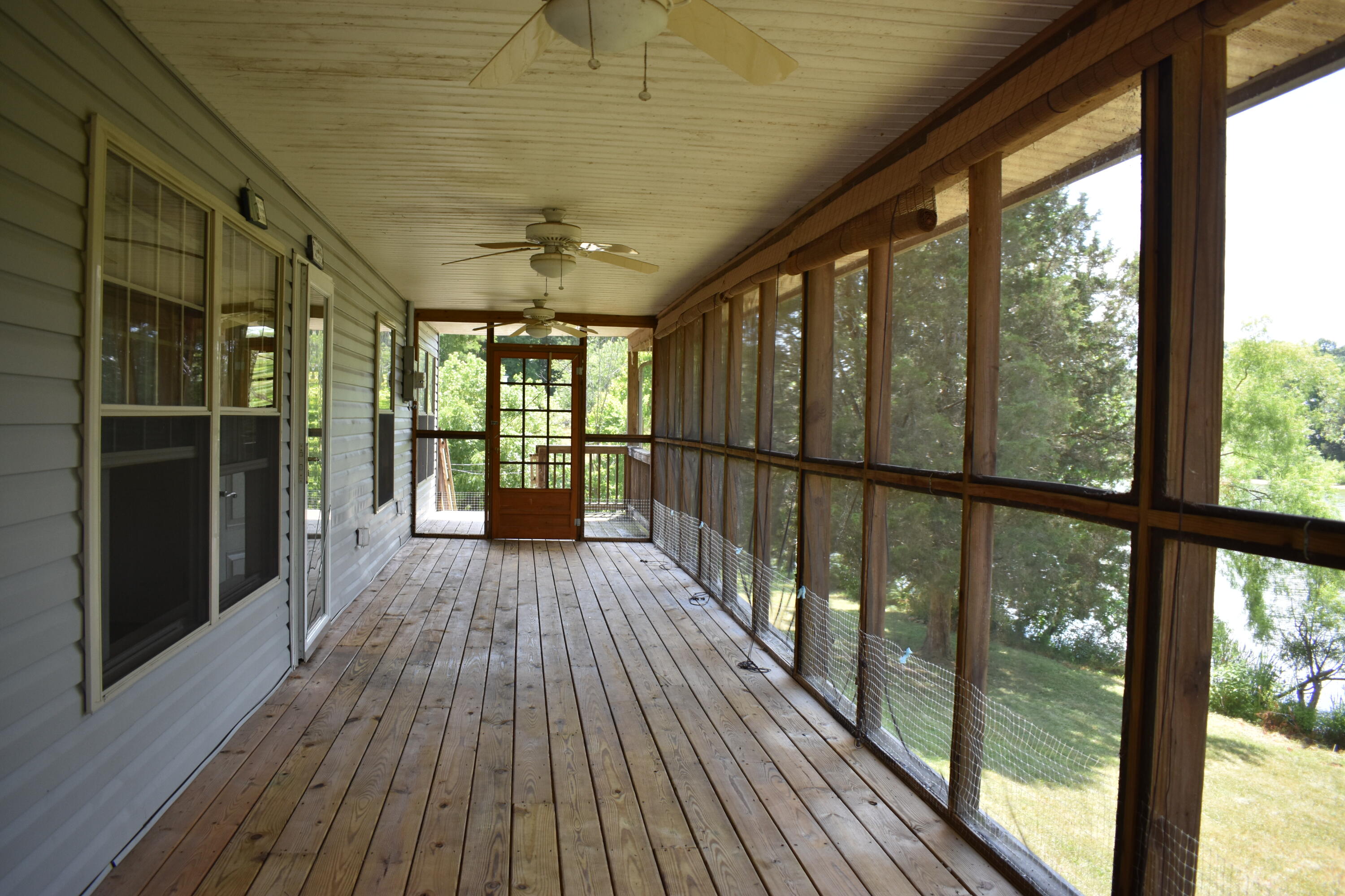 1261 Beaver Lake Road Lawrenceburg, KY 40342 - Photo 5 of 20 DSC_0285