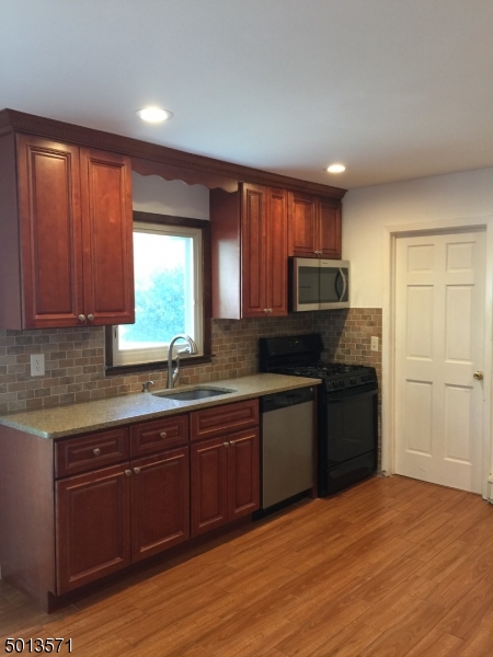 36 Eastbrook Road Parsippany, NJ 07054 - Photo 2 of 13