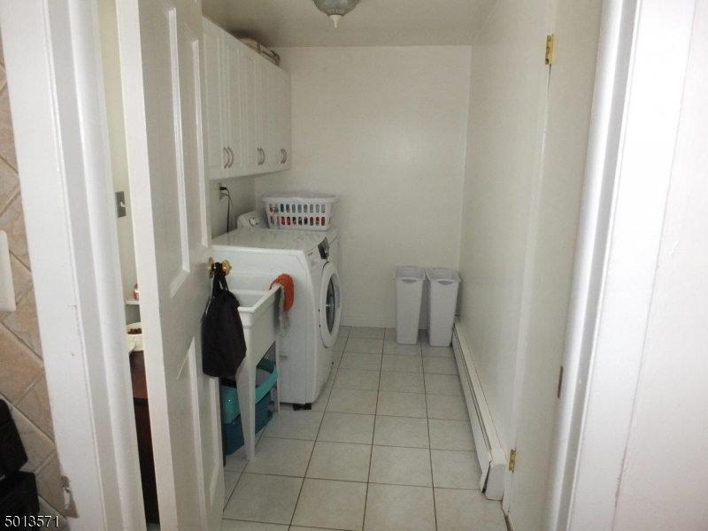 36 Eastbrook Road Parsippany, NJ 07054 - Photo 12 of 13