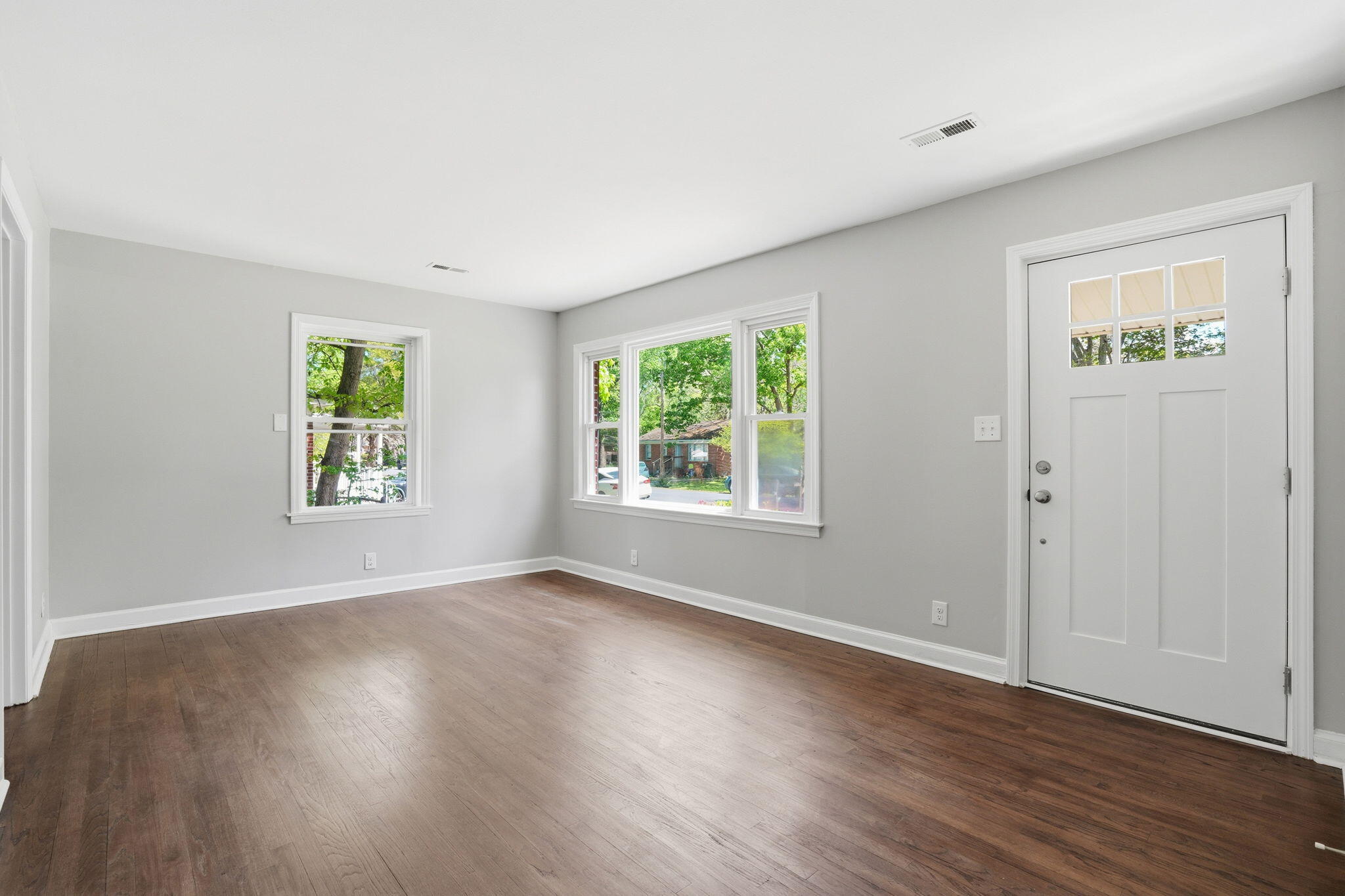 331 Annette Drive Goose Creek, SC 29445 - Photo 7 of 39 6-web-or-mls-005_DSC09581