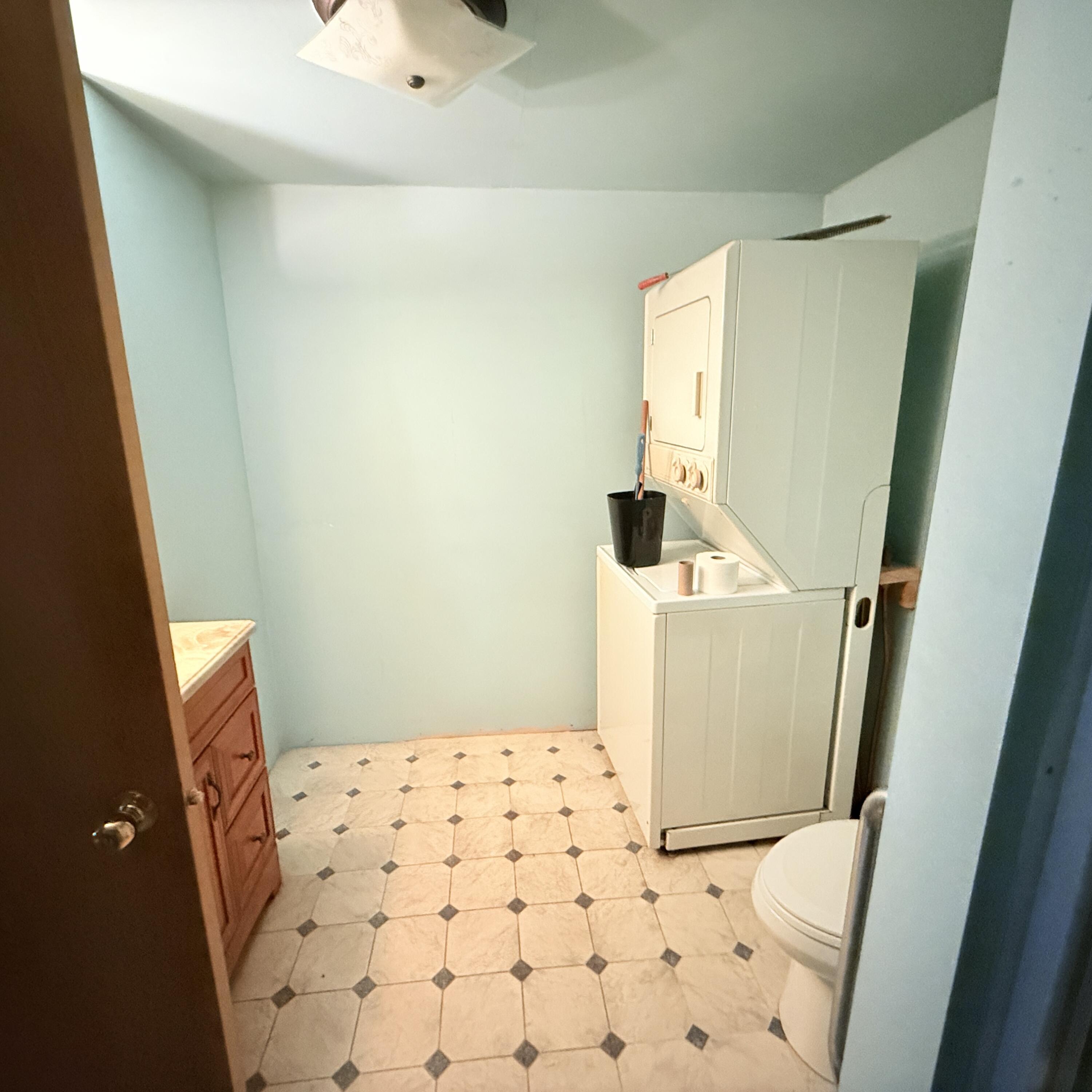 411 North Higbee Street Reed City, MI 49677 - Photo 11 of 16 IMG_1335
