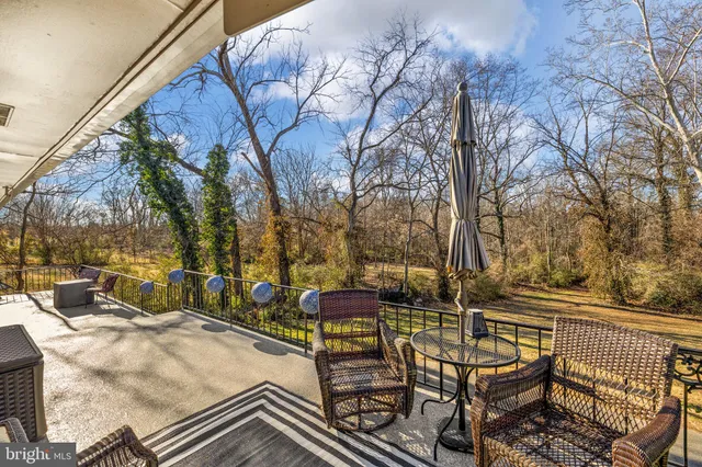 $460,000 | 610 Kings Highway, Fredericksburg, VA 22405