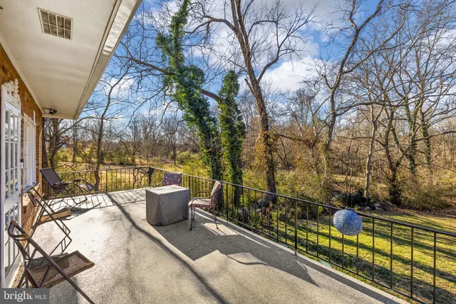 $460,000 | 610 Kings Highway, Fredericksburg, VA 22405