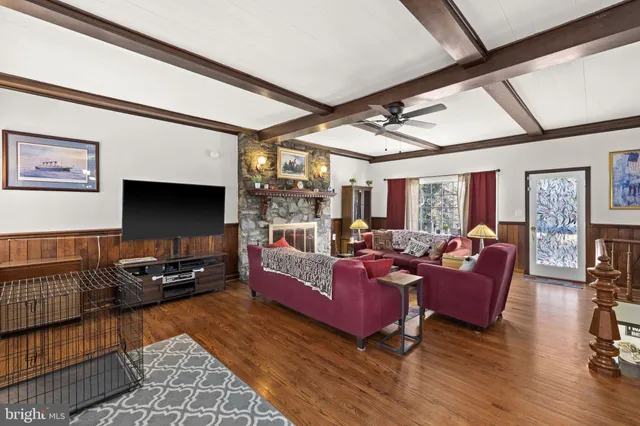 $460,000 | 610 Kings Highway, Fredericksburg, VA 22405