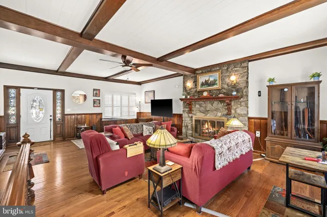 $460,000 | 610 Kings Highway, Fredericksburg, VA 22405