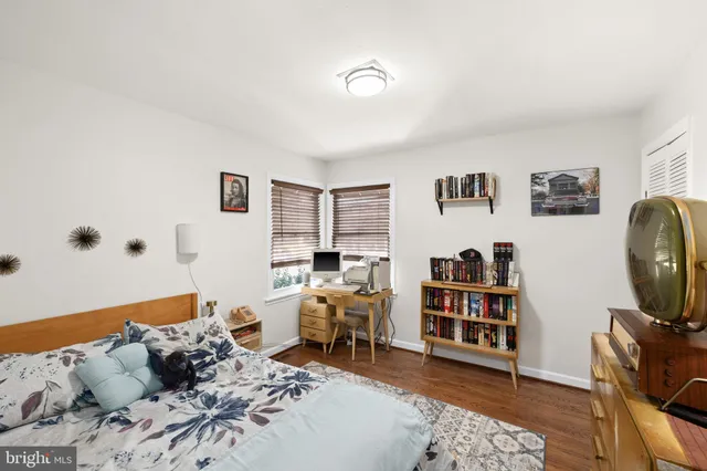 $460,000 | 610 Kings Highway, Fredericksburg, VA 22405