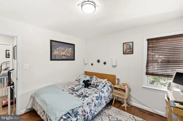 $460,000 | 610 Kings Highway, Fredericksburg, VA 22405