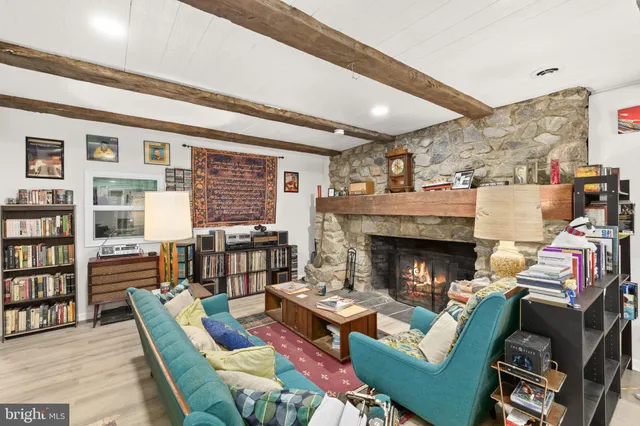 $460,000 | 610 Kings Highway, Fredericksburg, VA 22405