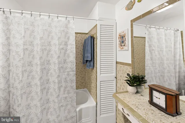 $460,000 | 610 Kings Highway, Fredericksburg, VA 22405