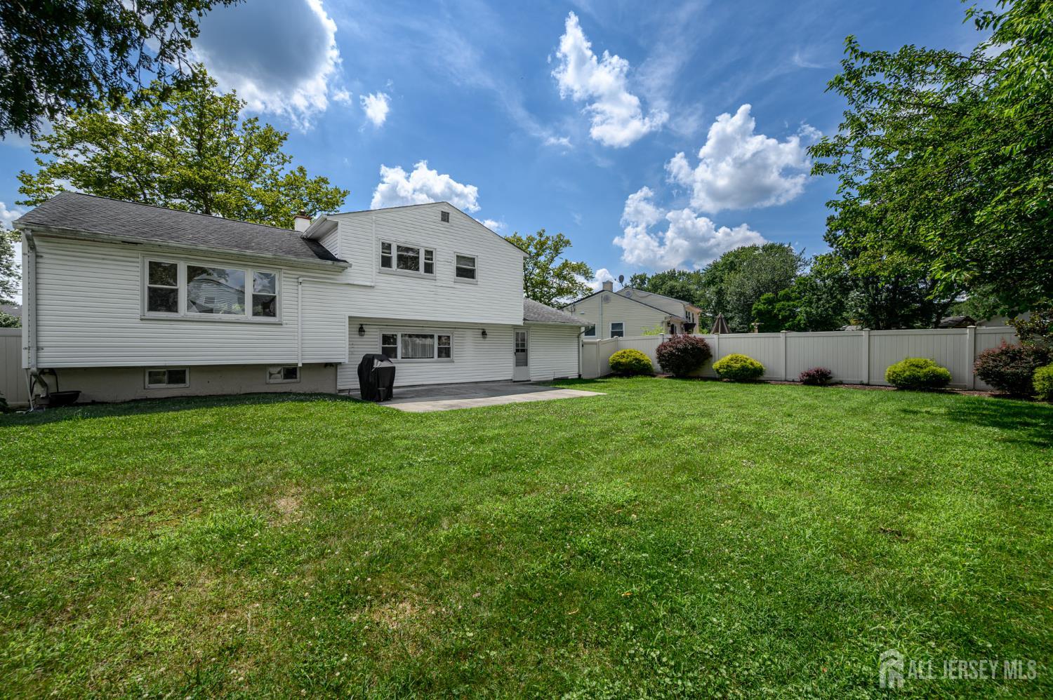 54 Starlight Drive Colonia, NJ 07067 - Photo 31 of 34