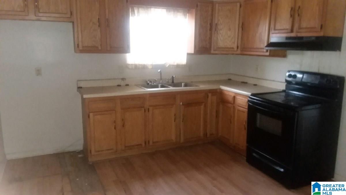 1825 14th Place Southwest Birmingham, AL 35211 - Photo 8 of 9