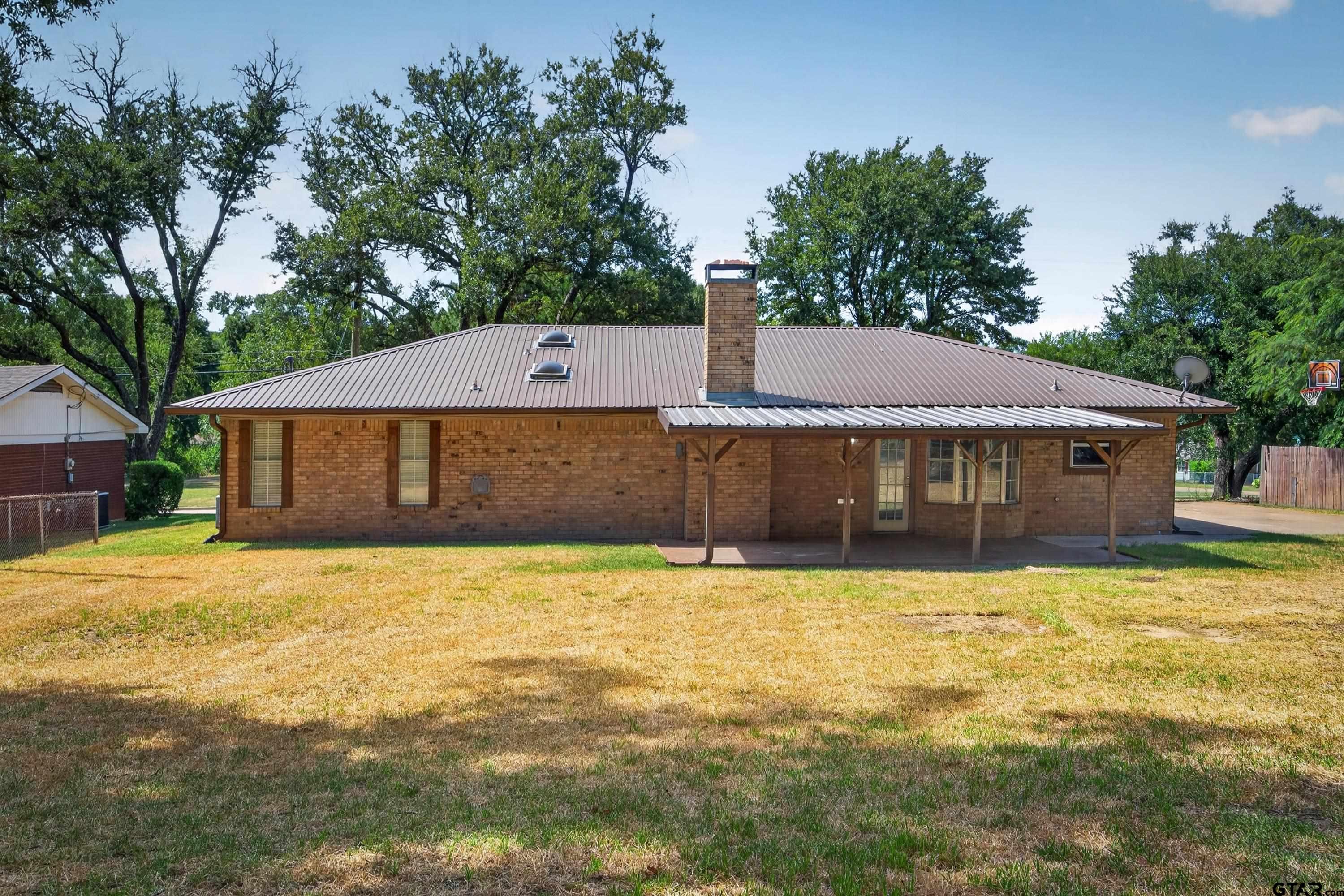 202 Fenton Road Longview, TX 75604 - Photo 33 of 34 Gallery Image 33
