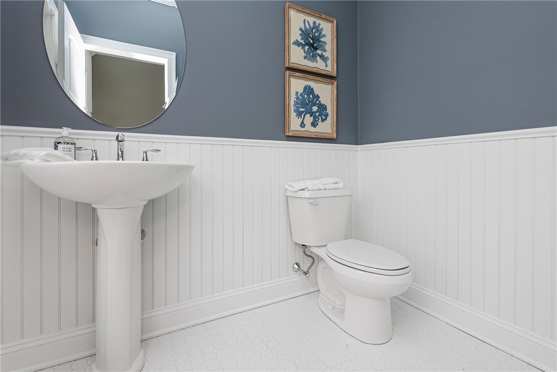 9 Scarlett Way Cranston, RI 02921 - Photo 12 of 36