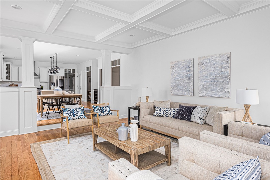 9 Scarlett Way Cranston, RI 02921 - Photo 15 of 36