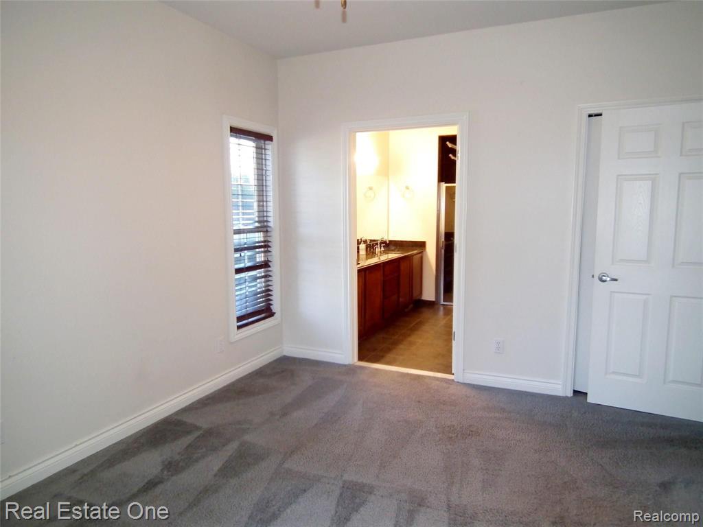 45576 South Stonewood Road Canton, MI 48187 - Photo 16 of 30