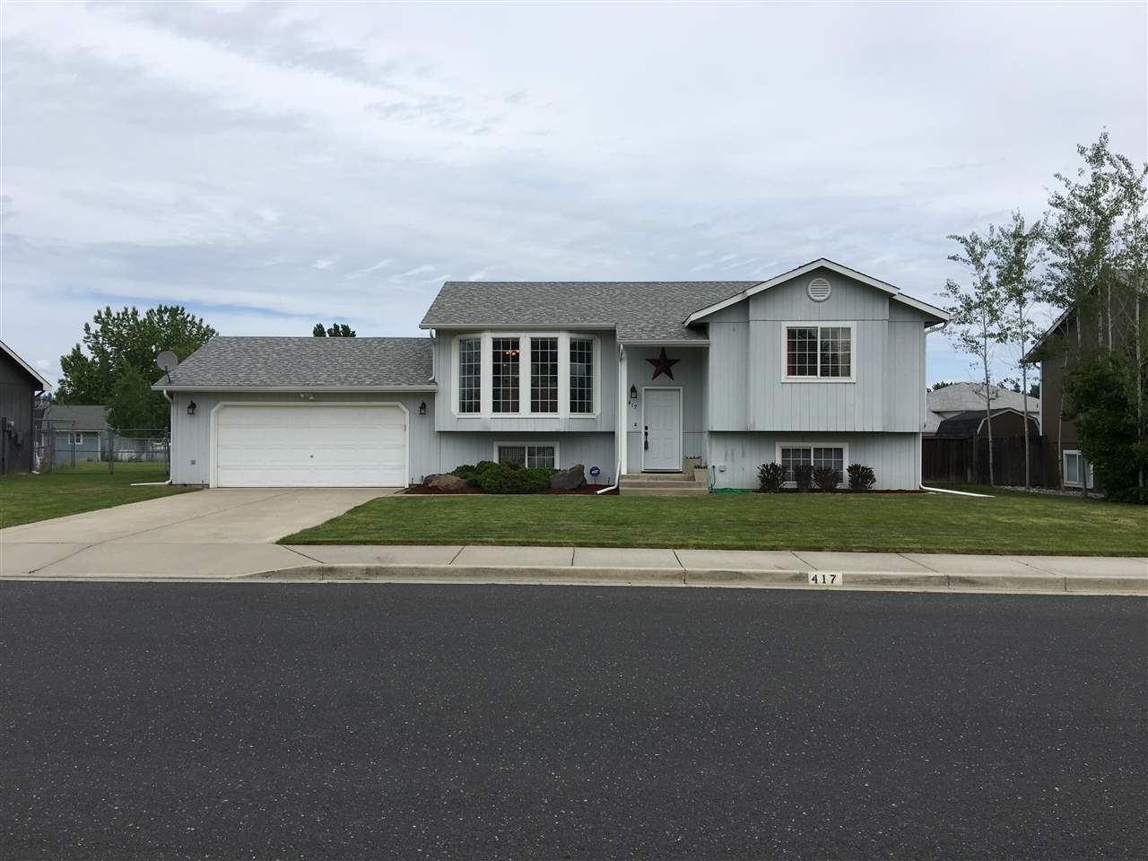 417 East Ballard Road Colbert, WA 99005 - Photo 1 of 20