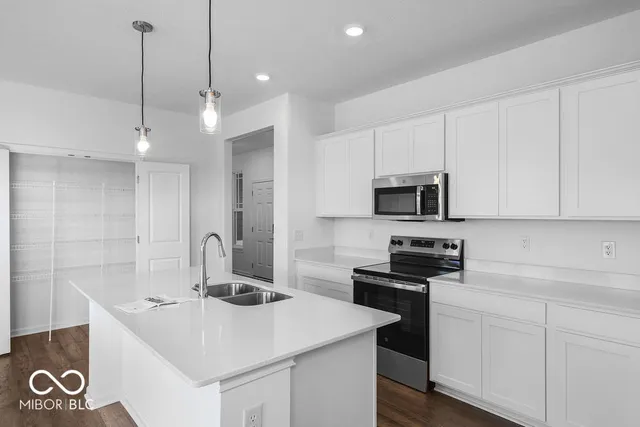 $279,999 | 11021 Dressage Way, Indianapolis, IN 46239