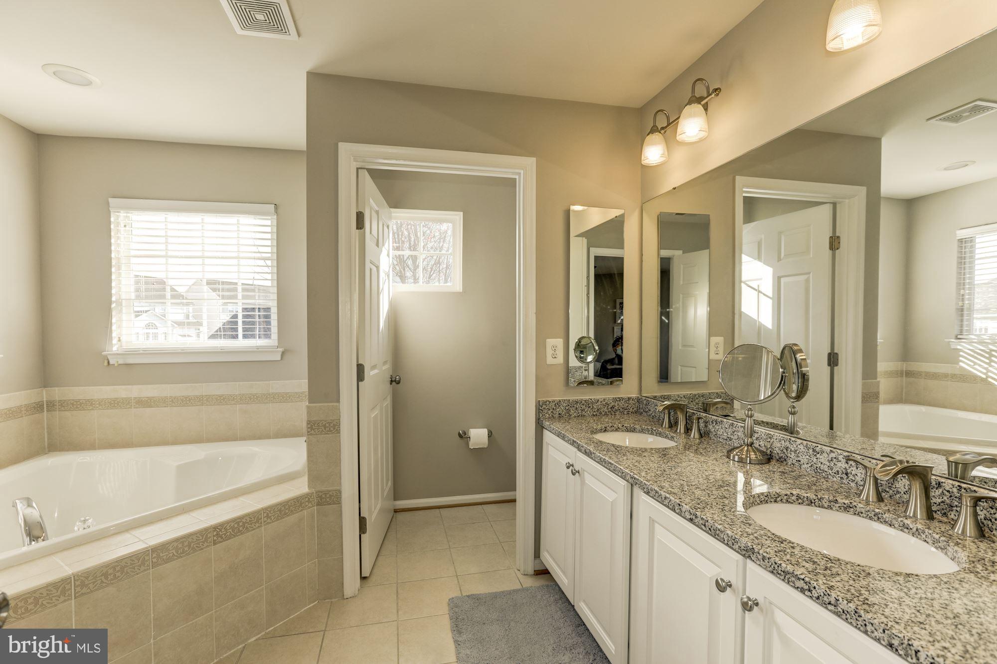 6809 Rathbone Place Gainesville, VA 20155 - Photo 22 of 36 Gallery Image 22
