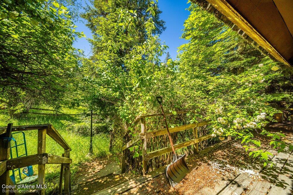 6864 East Sunnyside Road Coeur D'Alene, ID 83814 - Photo 35 of 75 031_bb193663-31_86