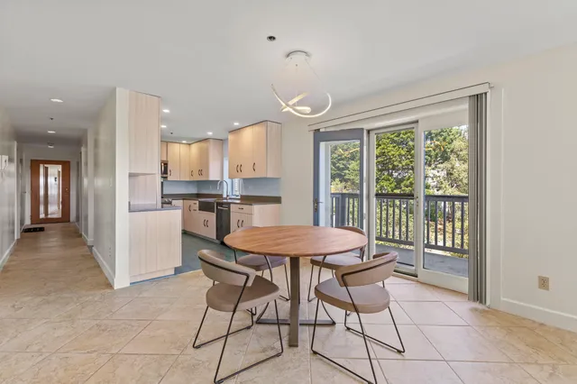 $675,000 | 149 Fort Road, Unit 6, South Portland, ME 04106