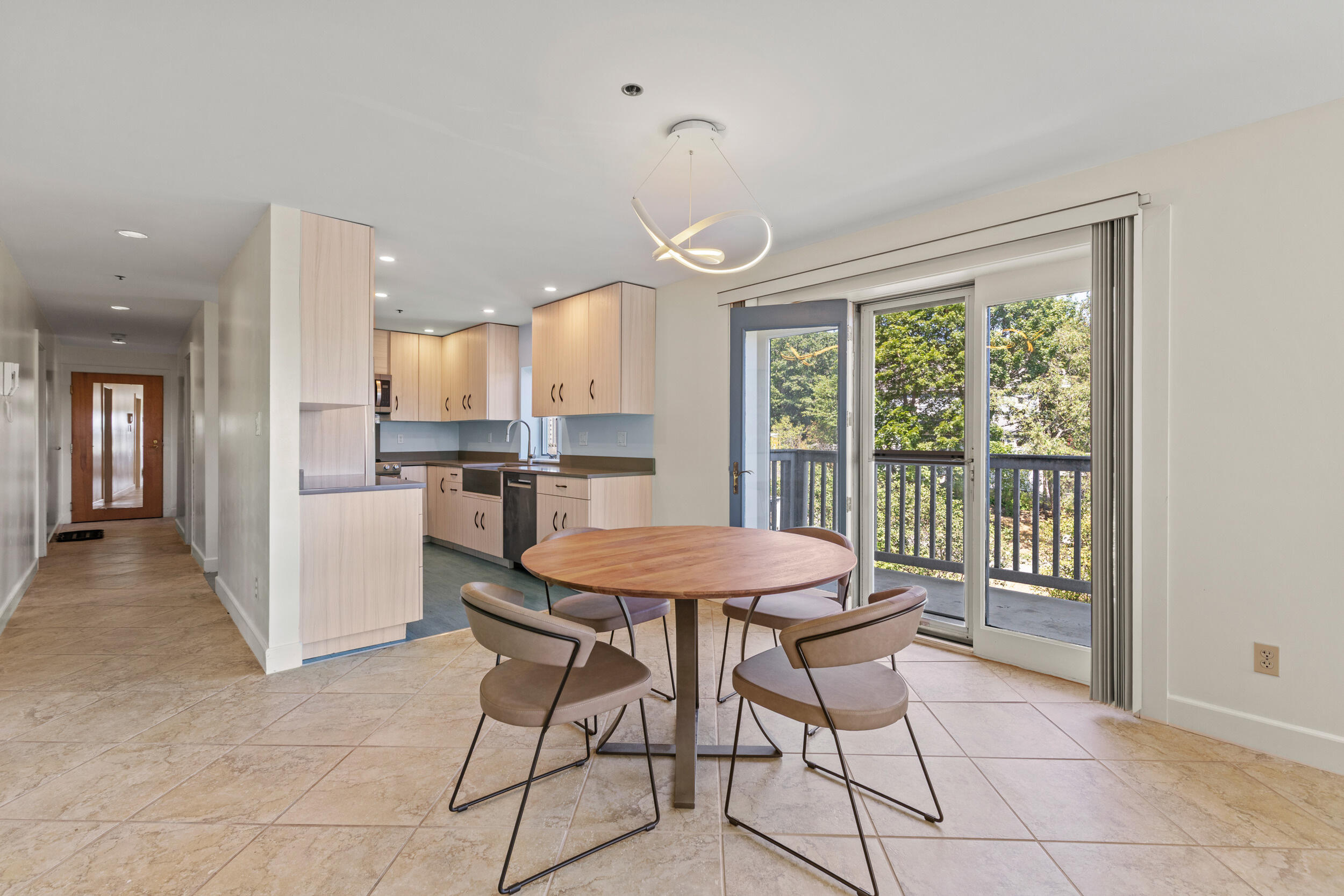 149 Fort Road, Unit 6 South Portland, ME 04106 - Photo 14 of 54 149 fort rd reshoot final_03