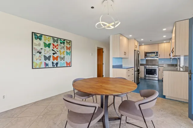 $675,000 | 149 Fort Road, Unit 6, South Portland, ME 04106