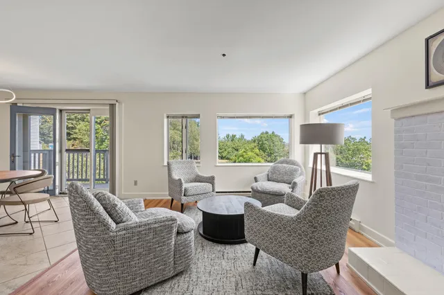 $675,000 | 149 Fort Road, Unit 6, South Portland, ME 04106