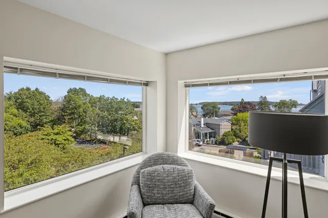 $675,000 | 149 Fort Road, Unit 6, South Portland, ME 04106