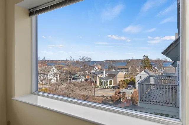 $675,000 | 149 Fort Road, Unit 6, South Portland, ME 04106