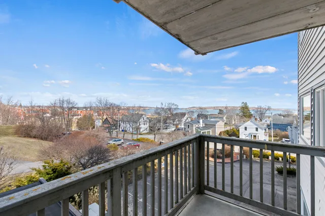$675,000 | 149 Fort Road, Unit 6, South Portland, ME 04106