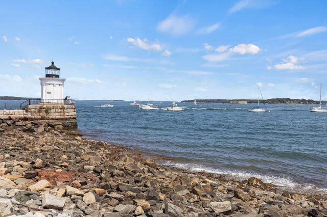 $675,000 | 149 Fort Road, Unit 6, South Portland, ME 04106