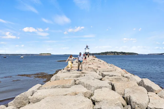 $675,000 | 149 Fort Road, Unit 6, South Portland, ME 04106