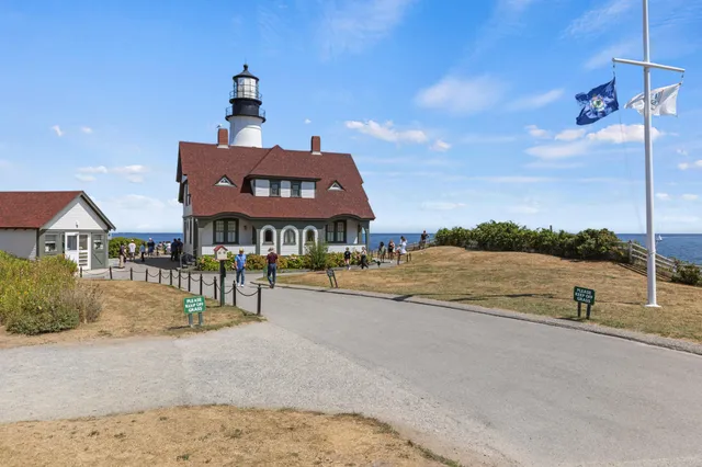 $675,000 | 149 Fort Road, Unit 6, South Portland, ME 04106