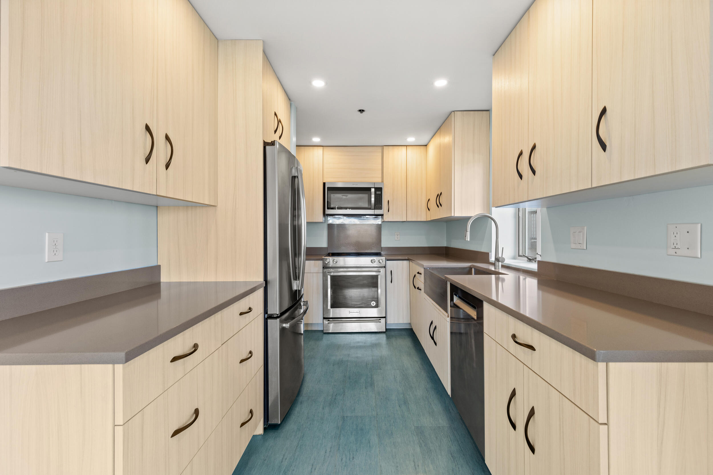 149 Fort Road, Unit 6 South Portland, ME 04106 - Photo 9 of 54 149 fort rd unit 6, south portland - 08