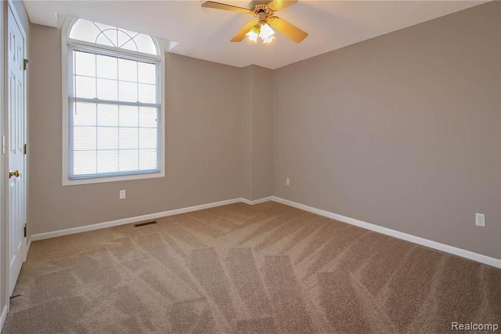 3079 Lexham Lane Rochester Hills, MI 48309 - Photo 19 of 37