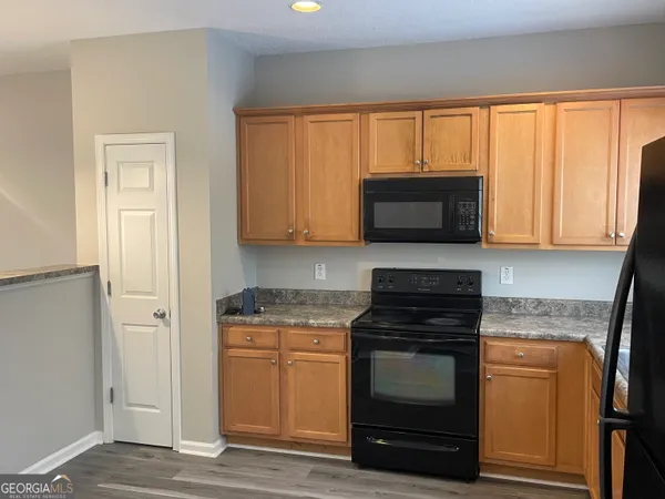 $1,675 | 8220 Oakley Circle, Unit 2, Union City, GA 30291