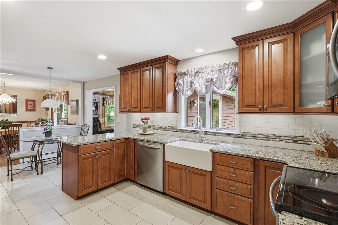 19 Mt Hygeia Road Foster, RI 02825 - Photo 11 of 48